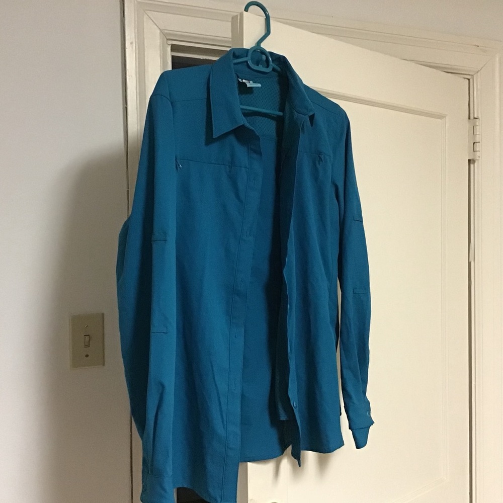 Rei quick dry collared shirt with side zip vents